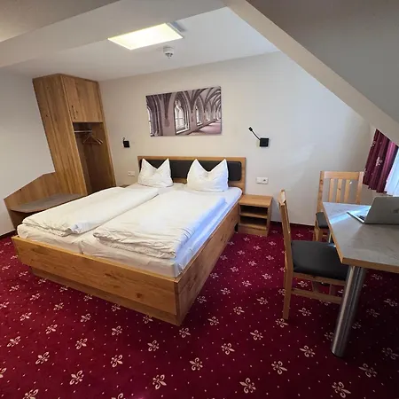 Doppelzimmer 11