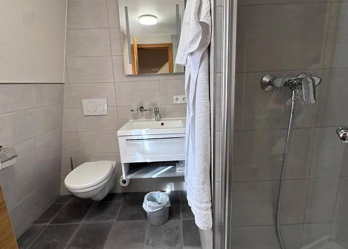 Doppelzimmer 11 *